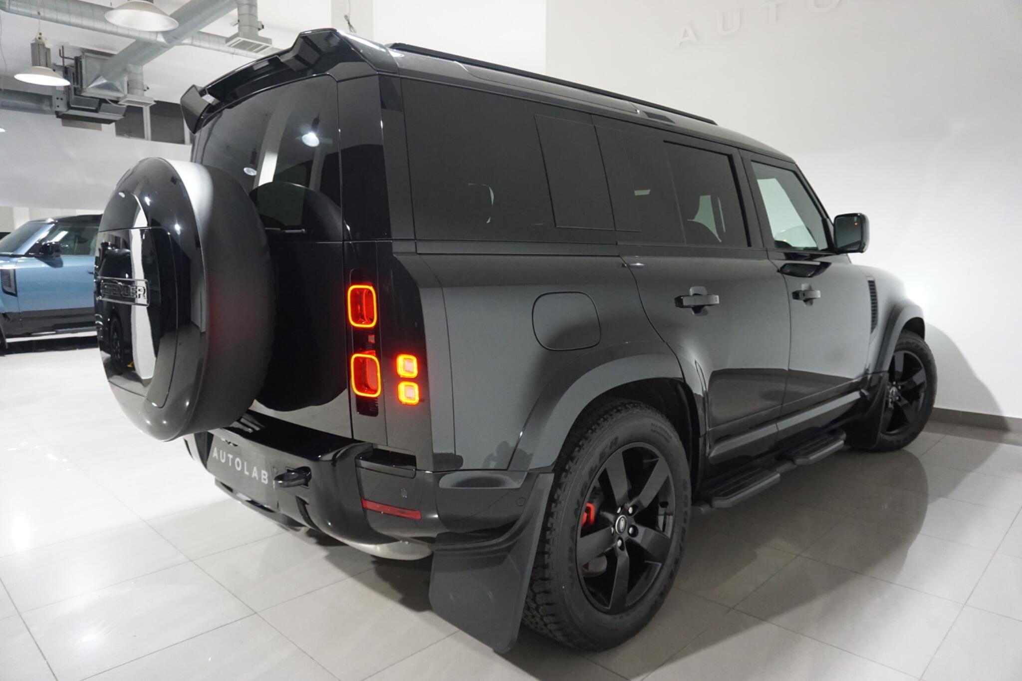 Land Rover Defender 110 3.0 D350 MHEV X-Dynamic SE SUV 5dr Diesel Auto 4WD Euro 6 (s/s) (350 ps)